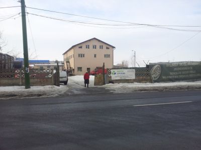 Inchiriez cladire birouri/depozit zona 13 Decembrie