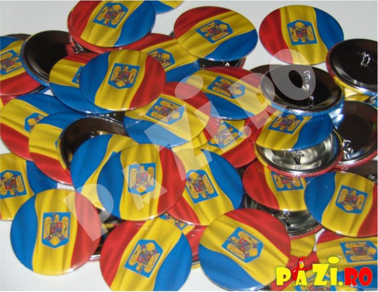 Insigne personalizate ambutisate, insigne ieftine