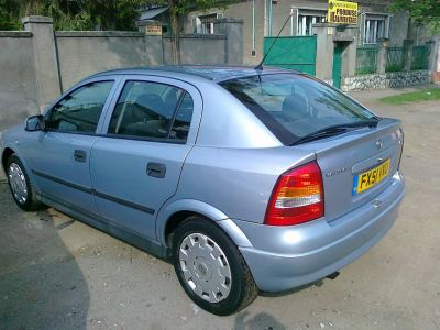 Opel Astra 1600 cmc benzina an fabr 2001 Volan pe dreapta 