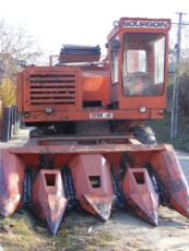 Vand combina de recoltat porumb Bourgoin