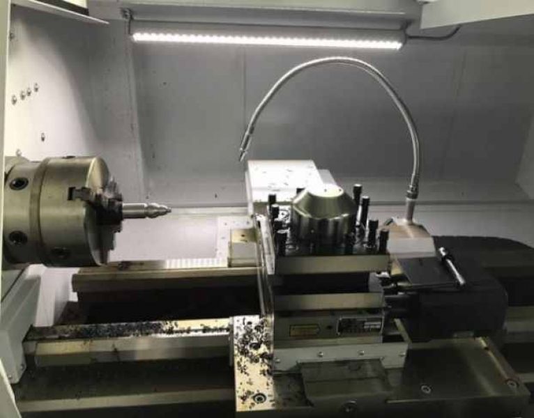 STRUNG  cu comanda numerica