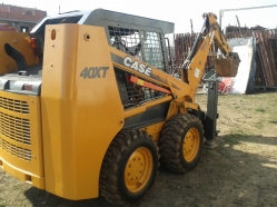 mini incarcator frontal case 40xt