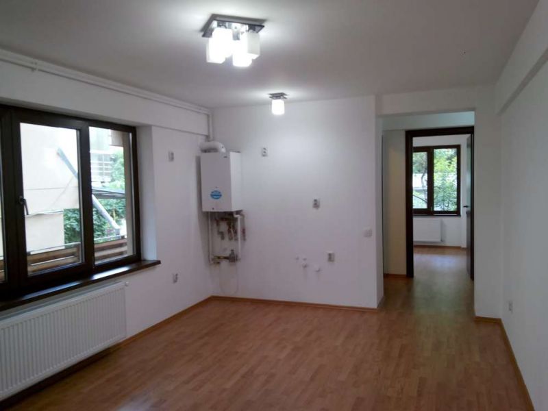 Inchiriez spatii birouri in zona Iancului