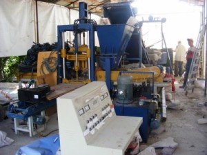 Utilaj nou linie automata pavaje vibropresate