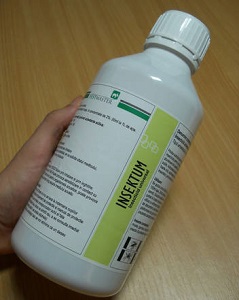 Dezinsectie cu Insektum universal