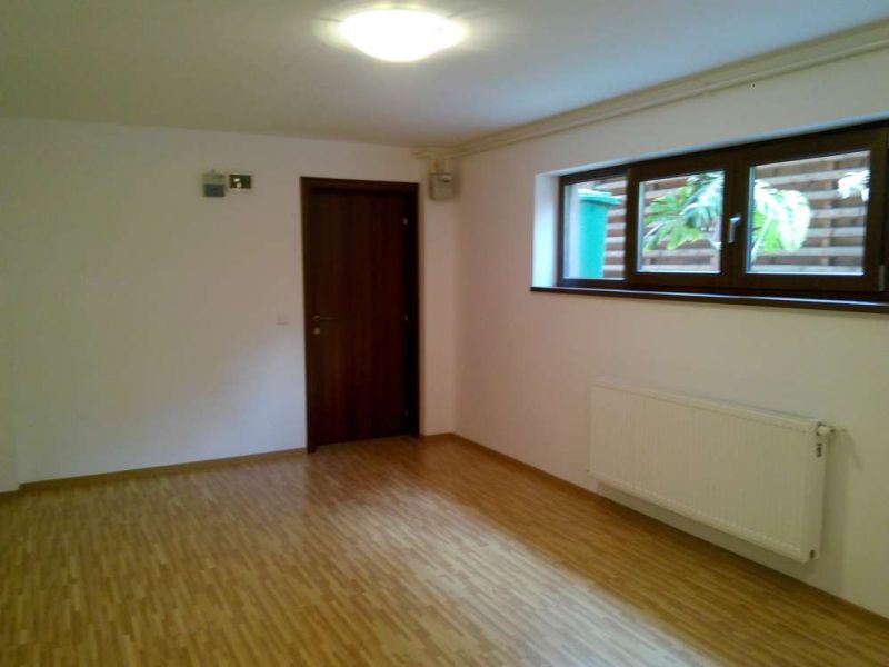 Inchiriez spatii birouri in zona Iancului