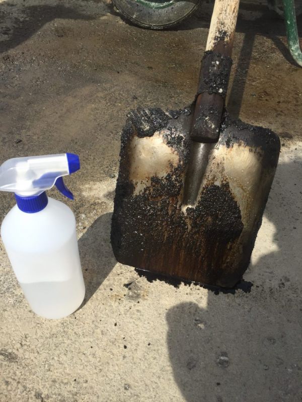 �NDEPĂRTOR DE ASFALT pe bază de diluant