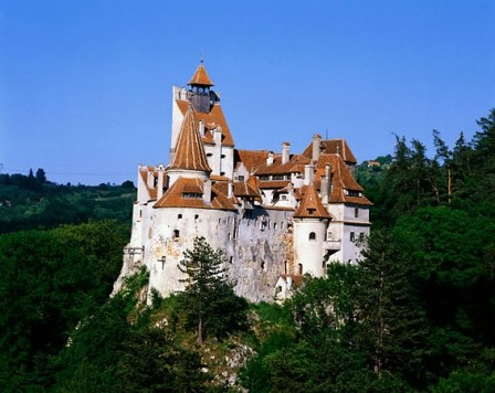 GHID TURISTIC Pt Bucuresti si Romania