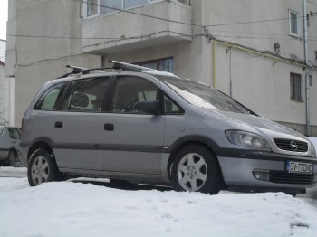 Vand URGENT Opel Zafira 2001 - pret mic