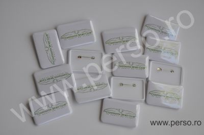 Insigne personalizate, insigne scolare, insigne ambutisate