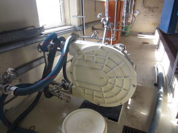 Pompa peristaltica (cu furtun) pentru lactate