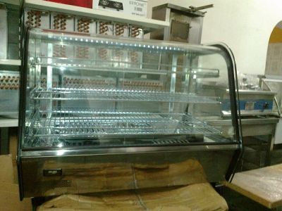 Vitrina calda de prezentare cofetarie, patiserie