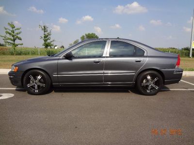 VAND VOLVO S60 IMPECABIL.