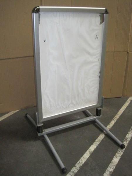 Accesorii magazin, carucioare supermarket, sisteme intrare clienti