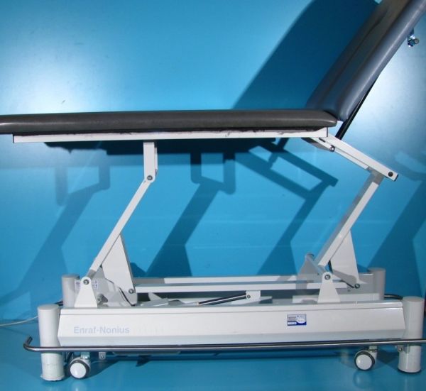 Canapea medicală electrică de tratament, terapie si masaj Enraf Nonius