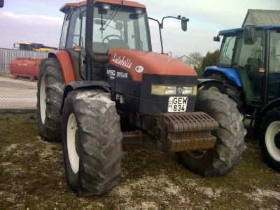Tractor NEW HOLLAND 
