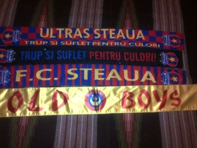 Vand fulare/esarfe Steaua Bucuresti, 35 lei bucata