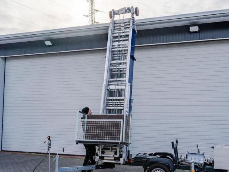 V�nzare lift de construcție 