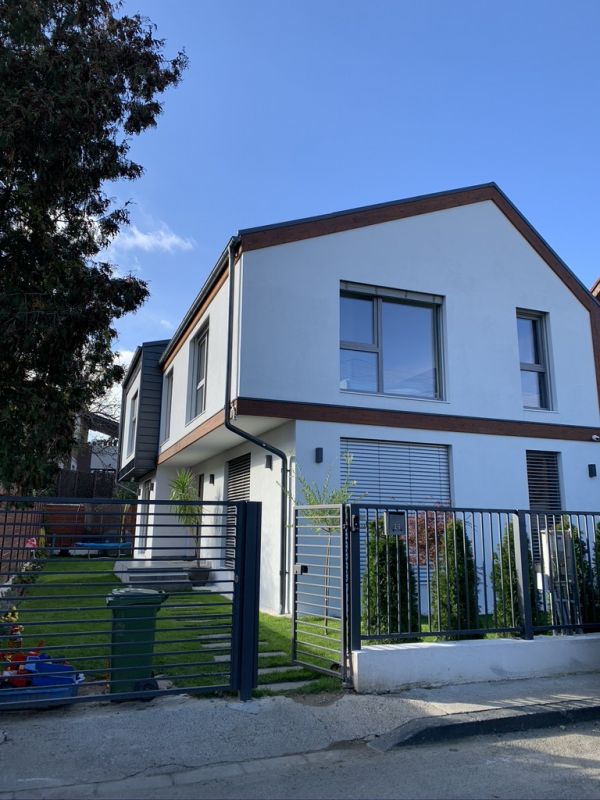 Construim case pe structura de lemn