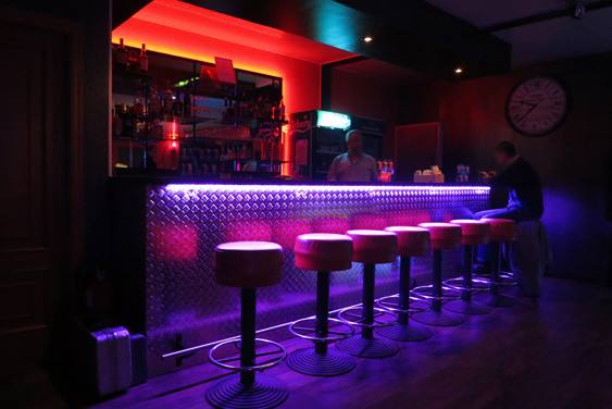 Club No Comment Elvetia